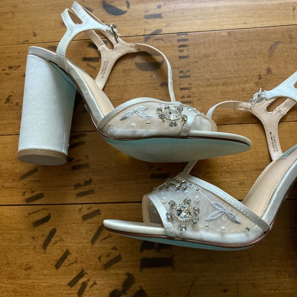 Betsey Johnson Satin Shoes - Picture 11 of 14